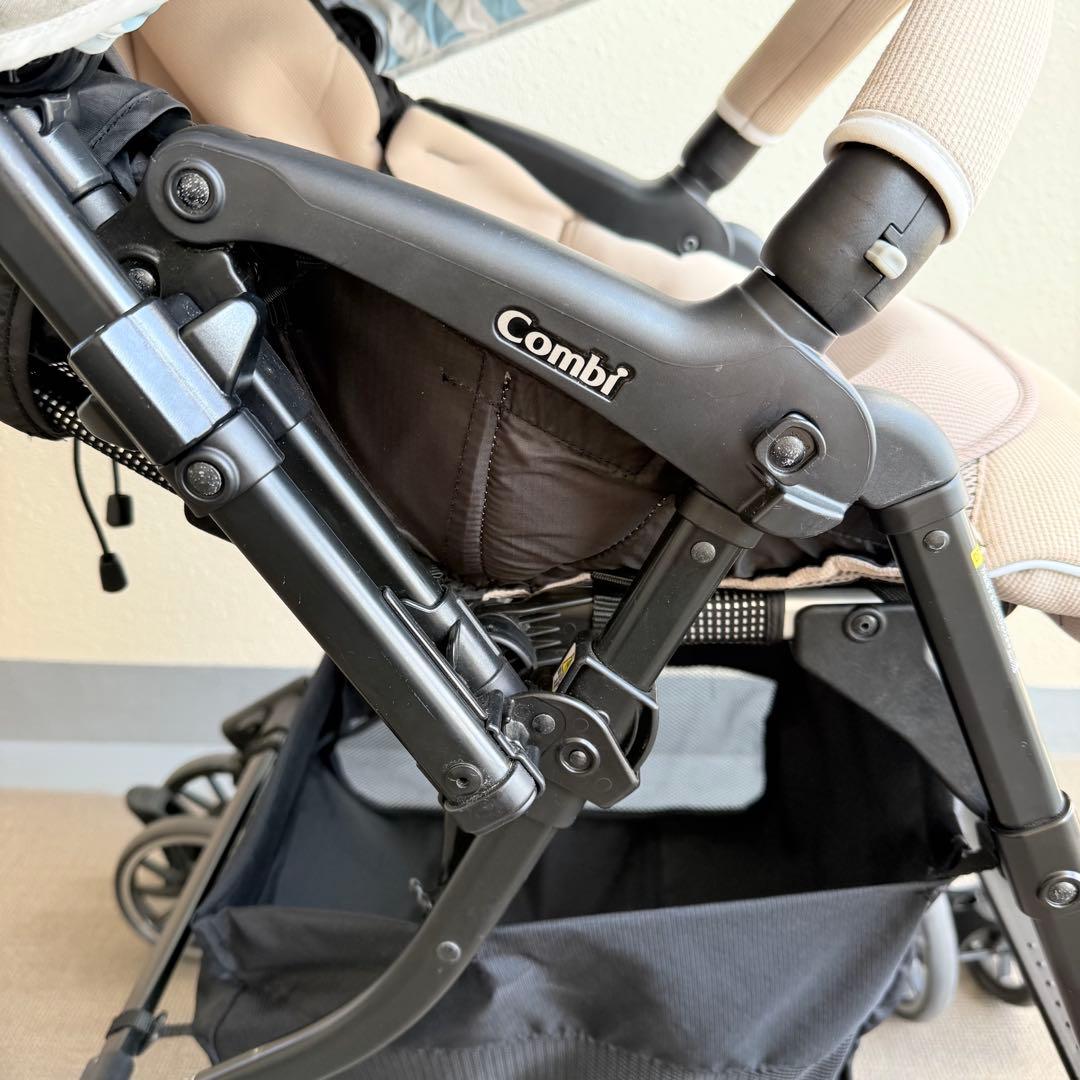 Combi メチャカル　ハンディオート4キャス　エッグクッションHG