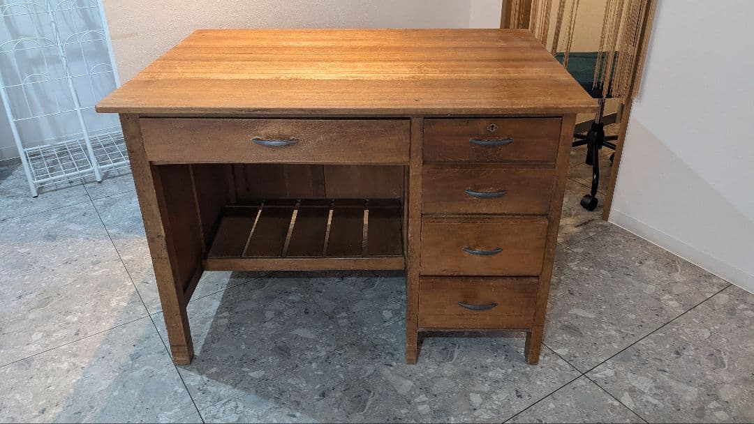 【昭和レトロ】木製机 デスク 引き出し付き アンティーク 古道具 5引き出し
