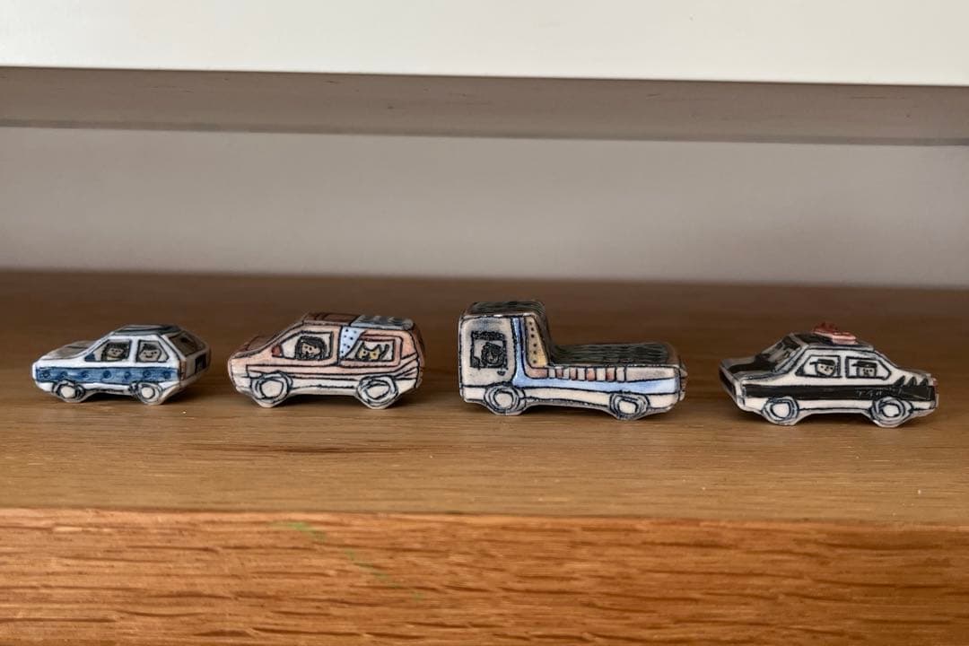 陶器製クルマの置物4点セット