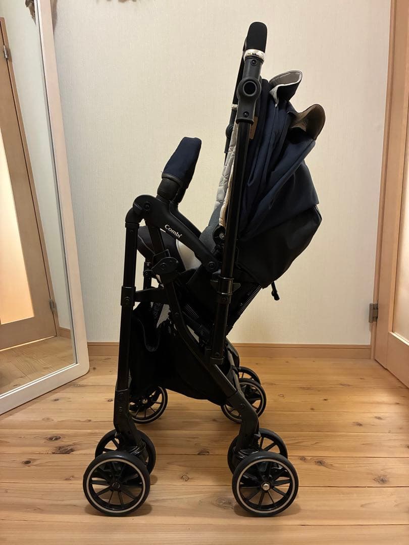 コンビホワイトレーベル　スゴカルα 4キャスcompact　エッグショックHU