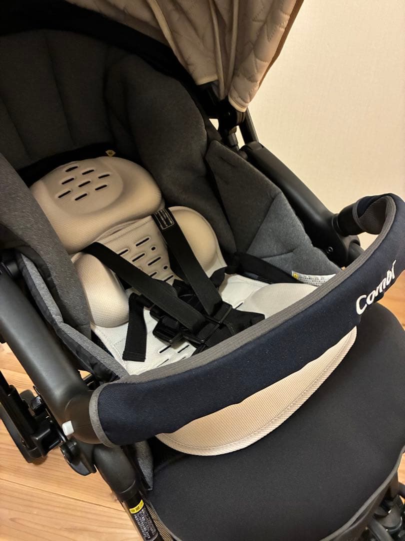 コンビホワイトレーベル　スゴカルα 4キャスcompact　エッグショックHU