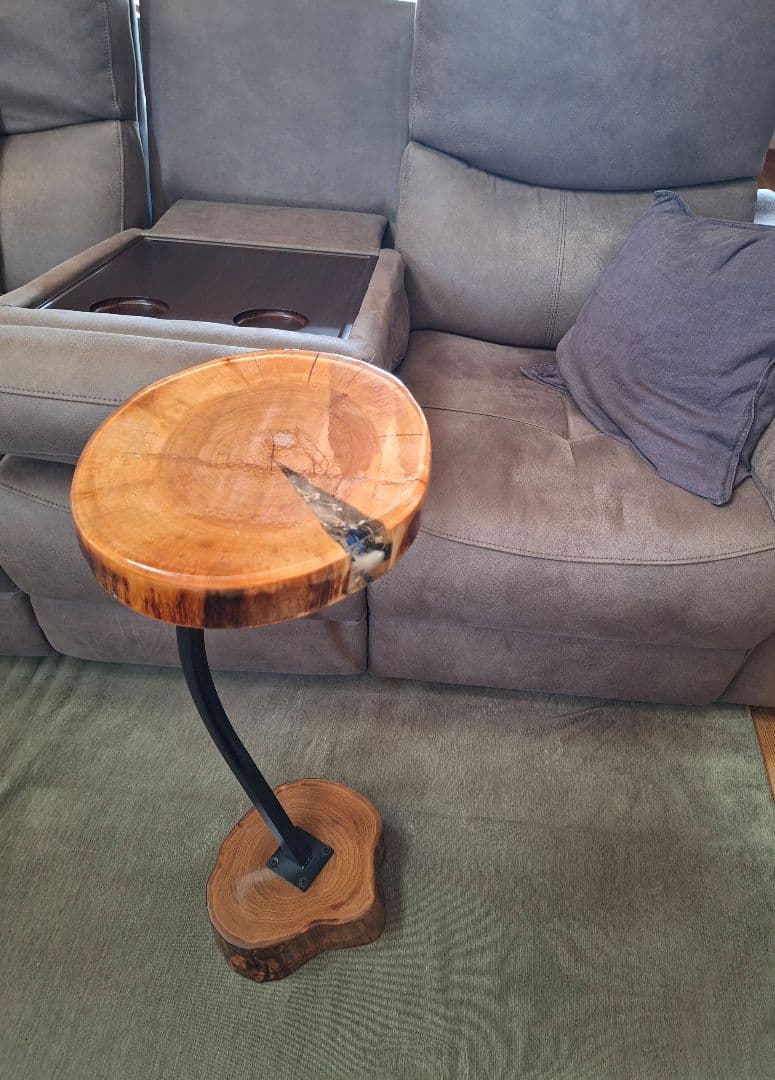 サイドテーブル　栗と山桜　ドライフラワーレジン