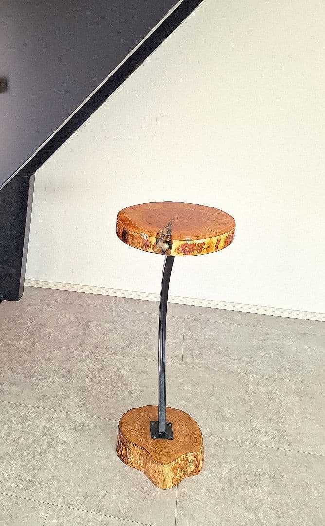 サイドテーブル　栗と山桜　ドライフラワーレジン