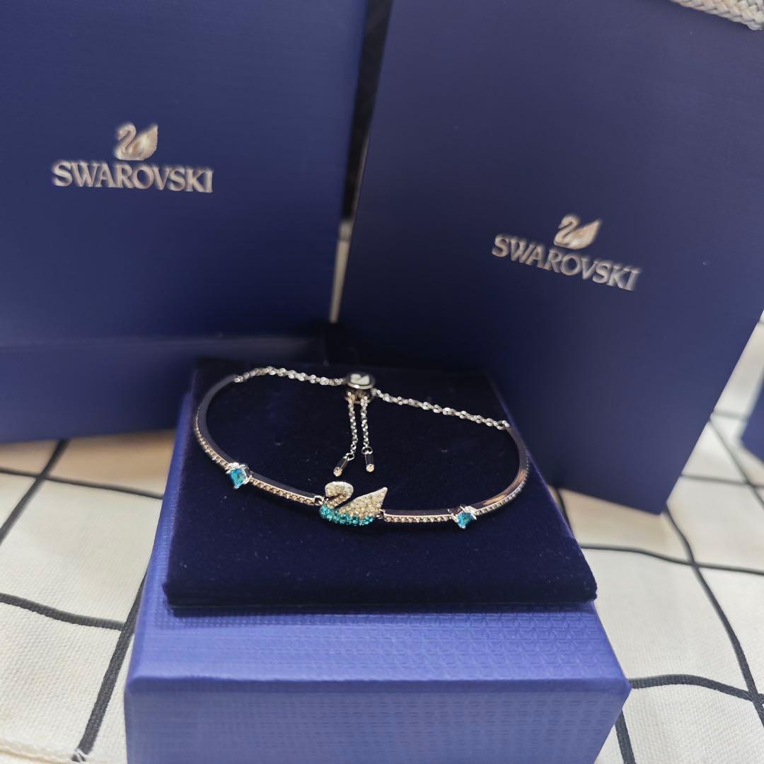 Swarovski スワンモチーフ ブレスレット