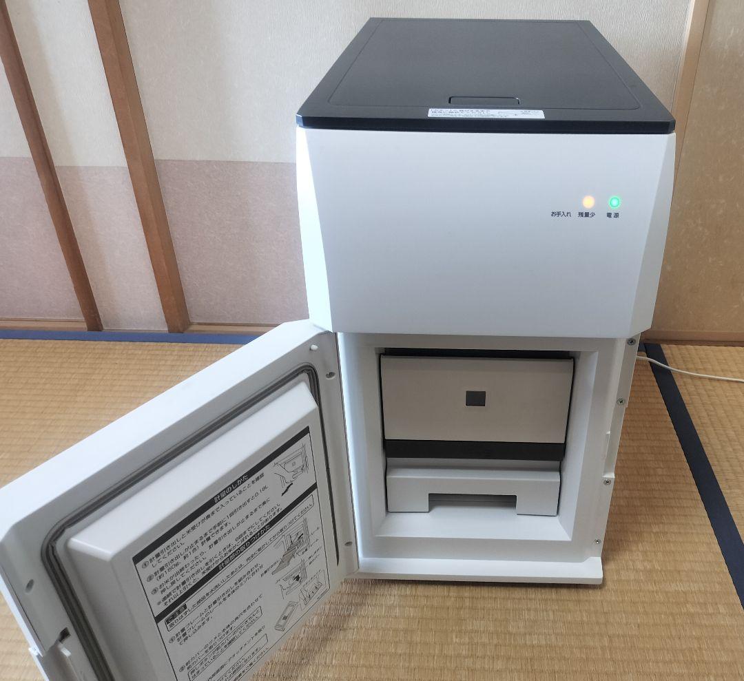 エムケー精工 保冷米びつ 冷えっ庫 RCR-611W（米収納量11kg）