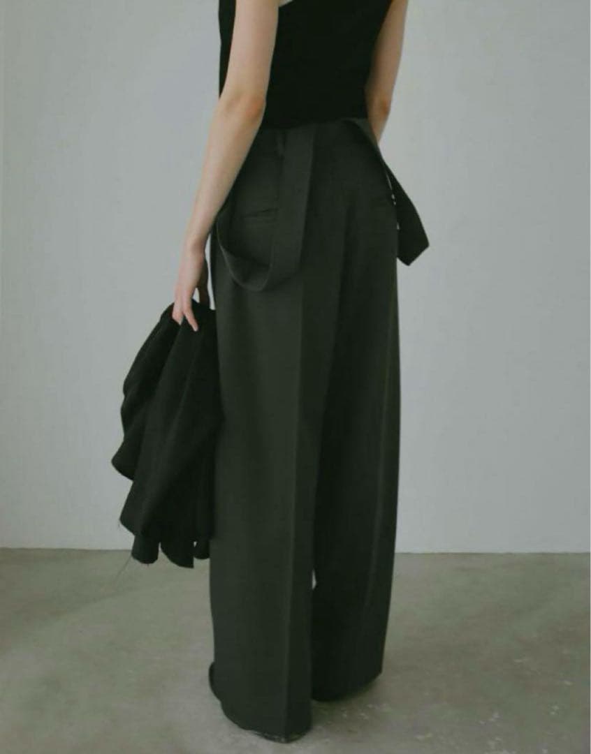 美品　ETRE TOKYO サスペンダーワイドパンツ