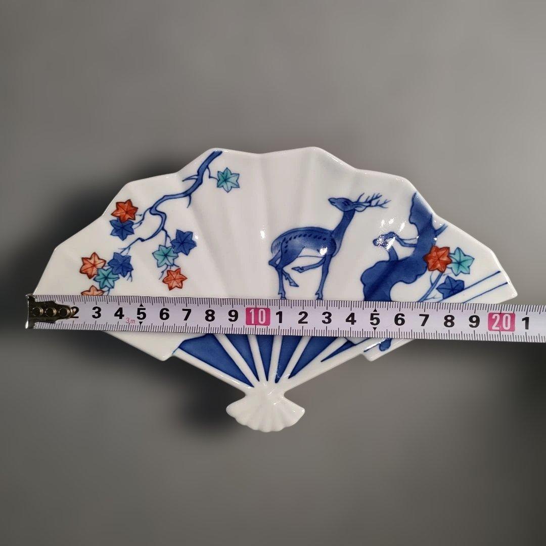 A1331-4/有田焼/宮内庁御用達 十四代辻常陸製染錦絵変扇面皿3客/懐石道具