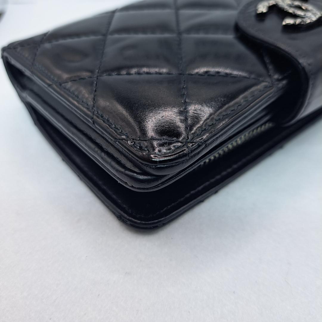 CHANEL　マトラッセ　ブラック 　エナメル　二つ折り財布　財布