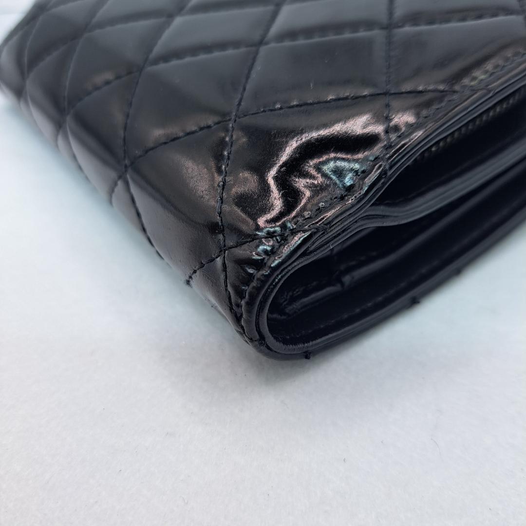 CHANEL　マトラッセ　ブラック 　エナメル　二つ折り財布　財布
