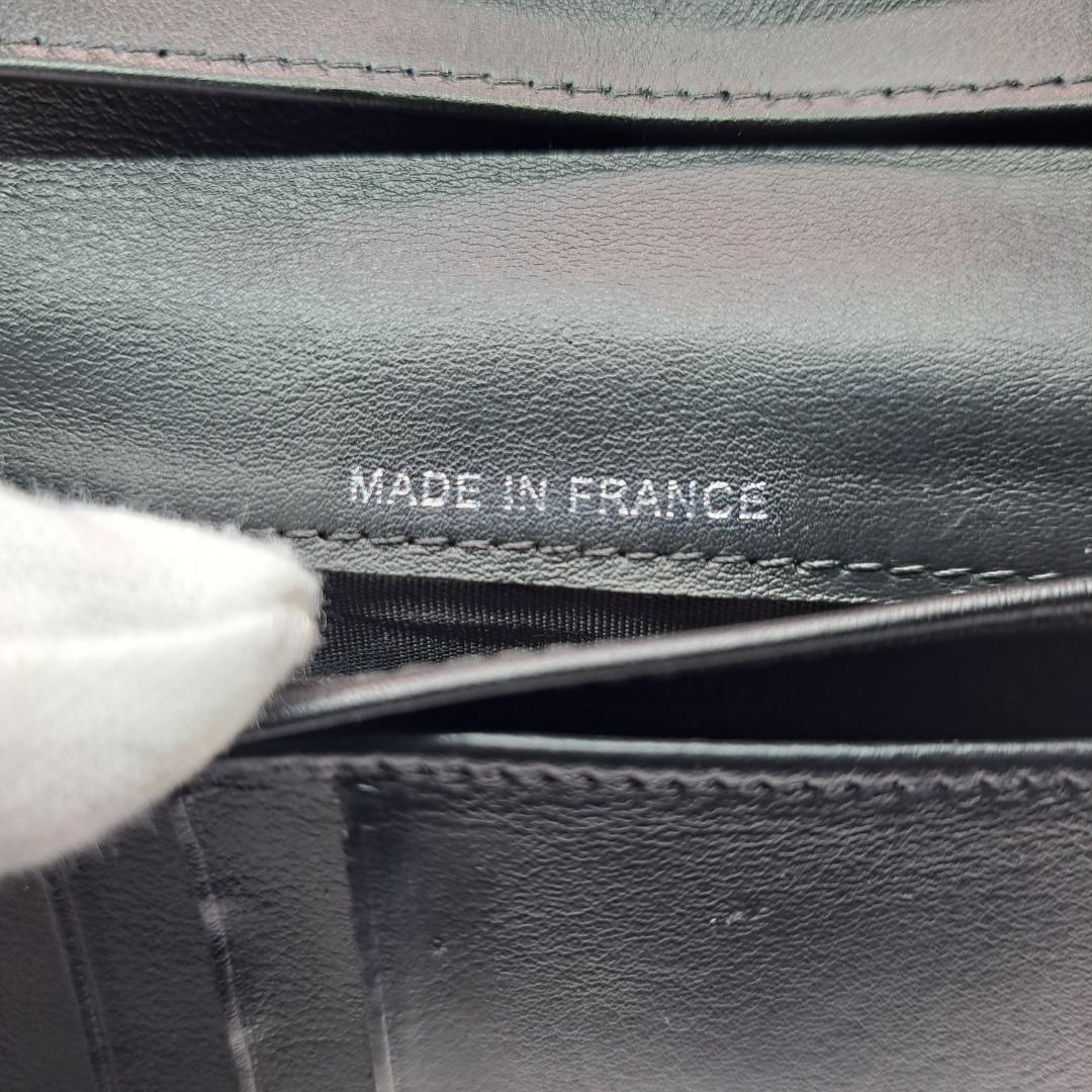 CHANEL　マトラッセ　ブラック 　エナメル　二つ折り財布　財布
