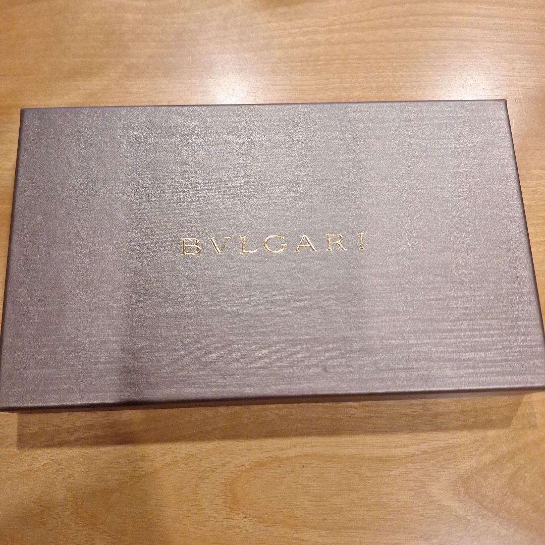 お*ん様 ☘️メリークリスマス☘️ BVLGARI レザー長財布 291156