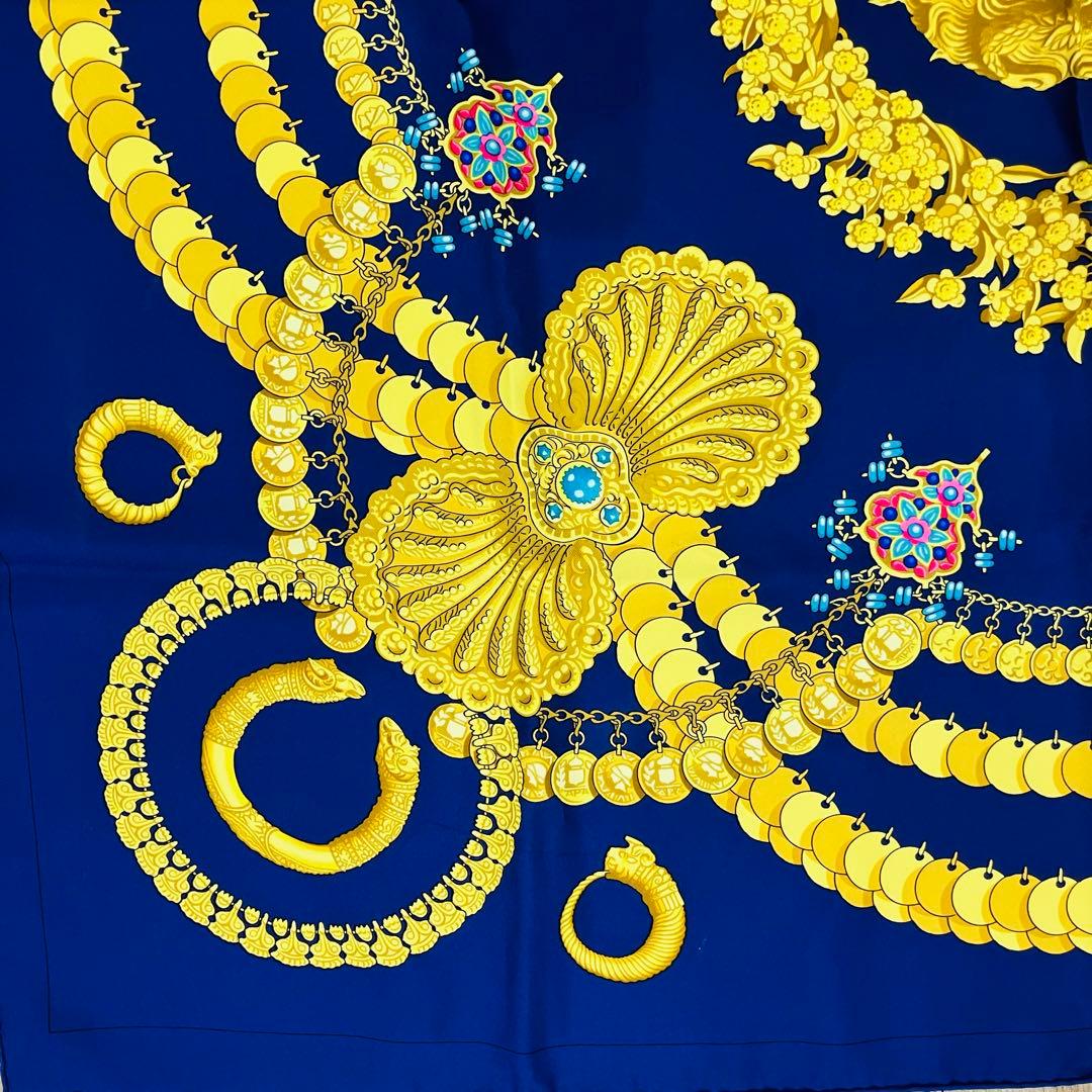 11s30 美品 エルメス HERMÈSスカーフ KOSMIMA シルク100%