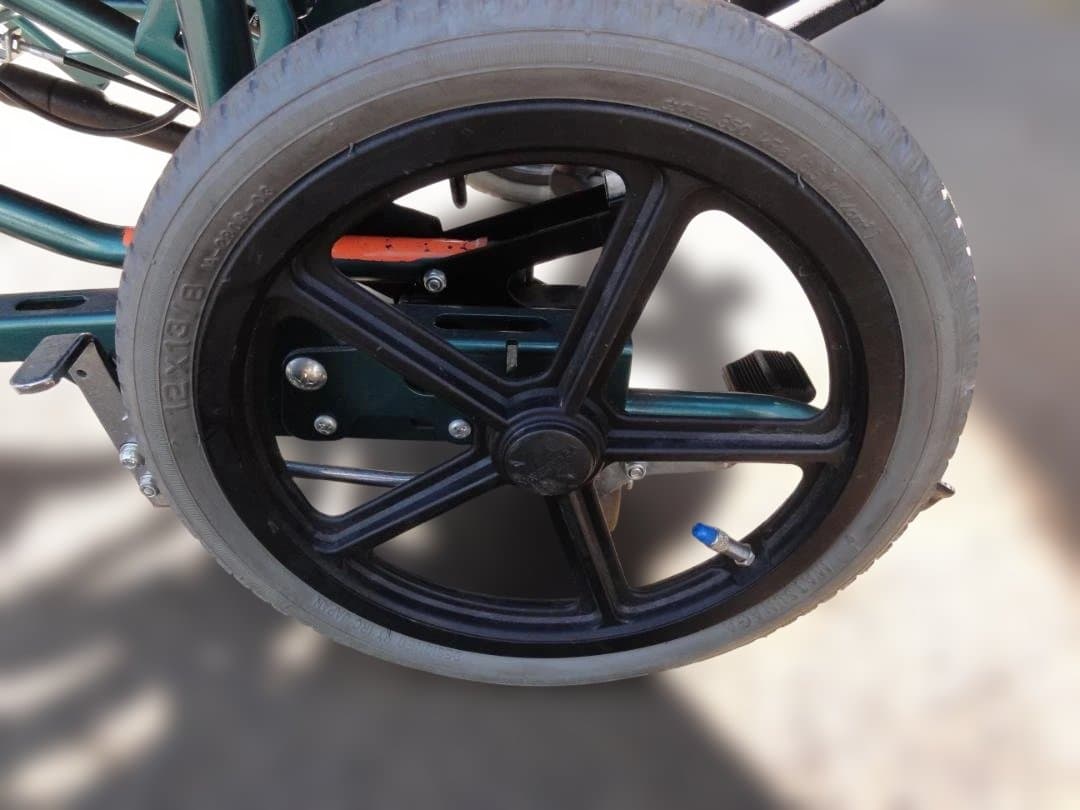 【じゃり】　「松永製作所」フルリクライニング＆ティルト車椅子