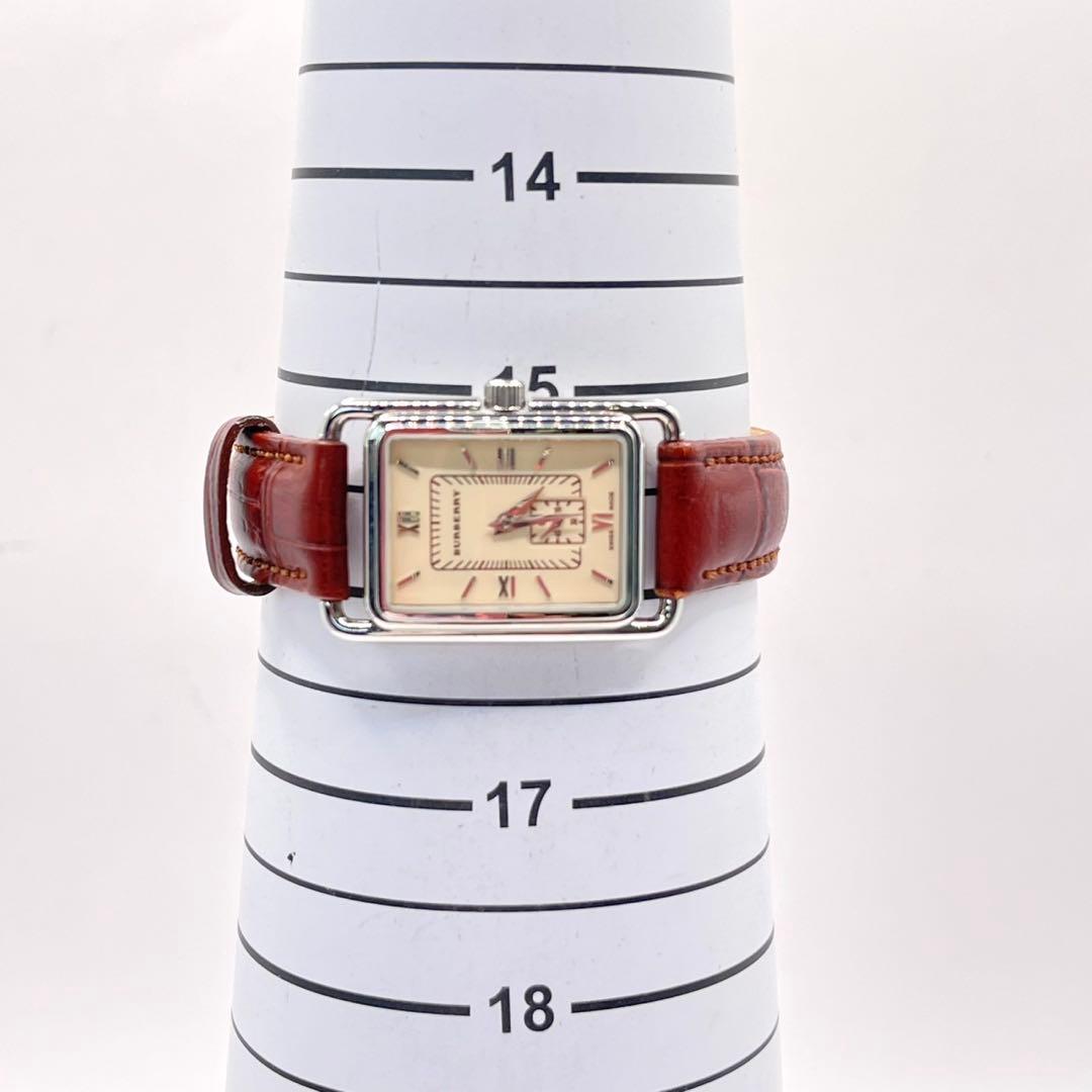 美品✨　BURBERRY アナログ腕時計 ベージュ/ブラウン