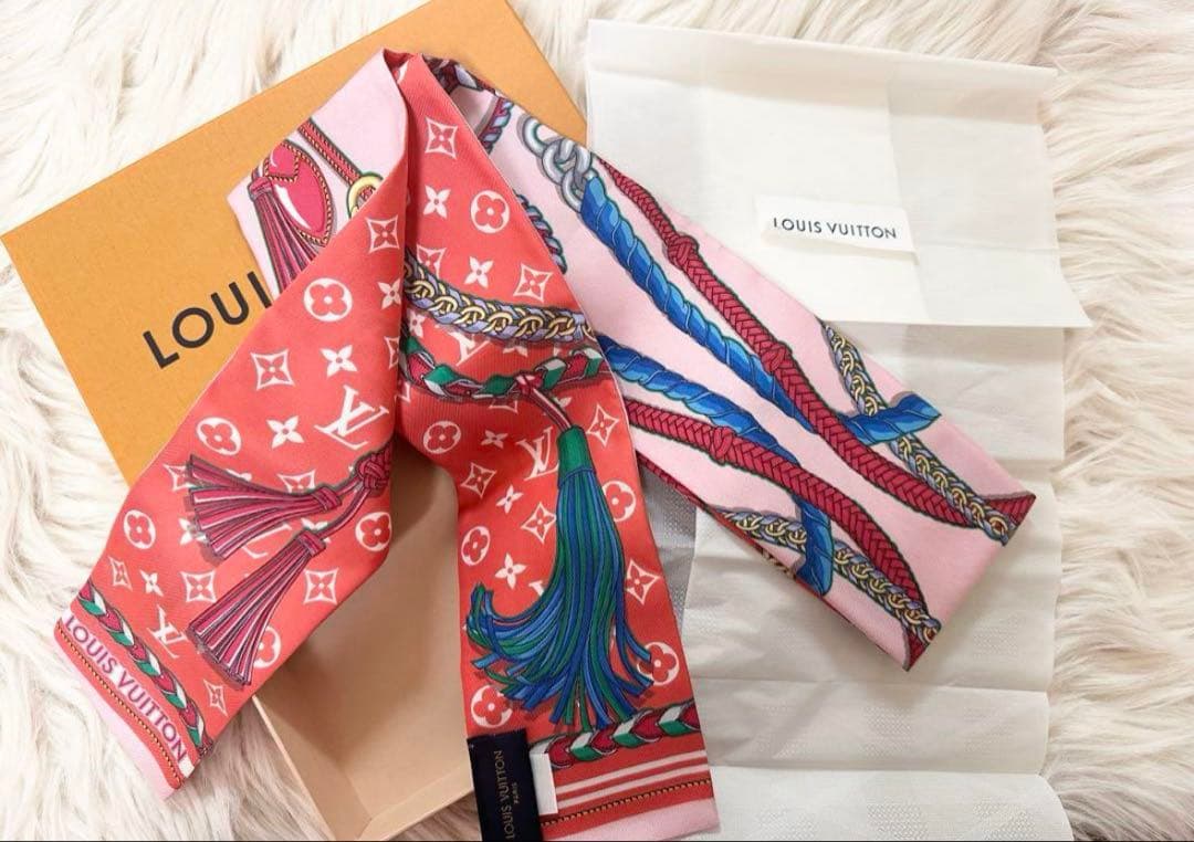Louis Vuitton シルクバンダナ ピンク
