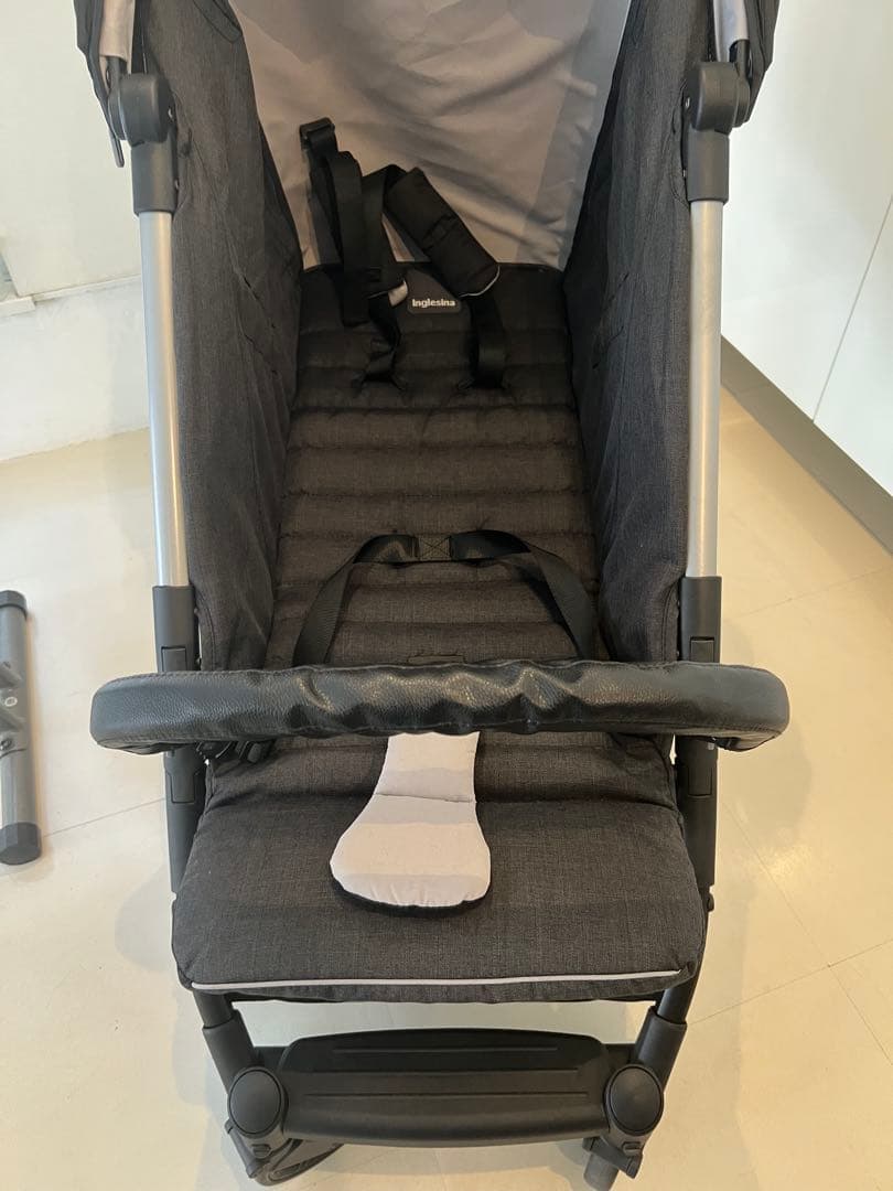 イングリッシーナ 折りたたみベビーカー ブラック　クイッド2