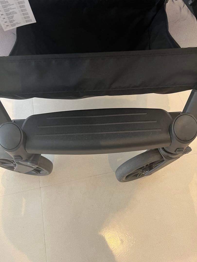 イングリッシーナ 折りたたみベビーカー ブラック　クイッド2