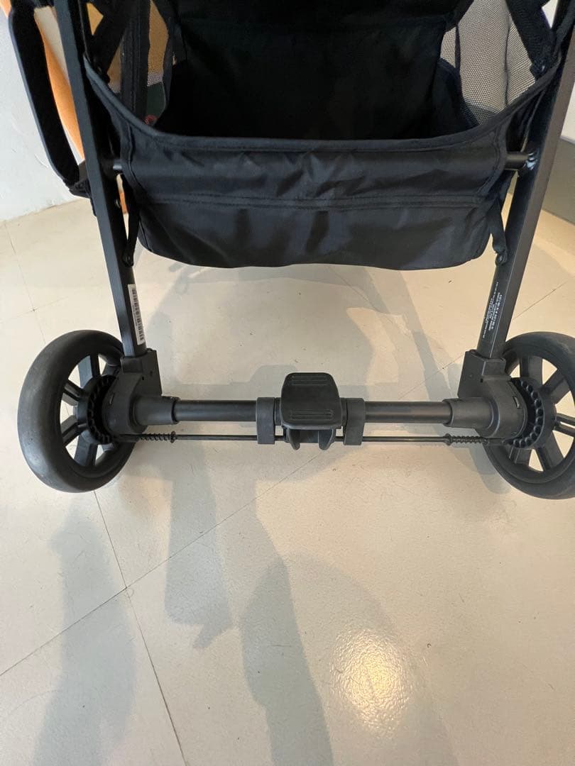 イングリッシーナ 折りたたみベビーカー ブラック　クイッド2