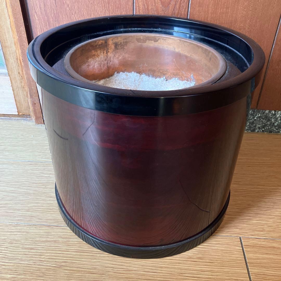 火鉢　桜皮　漆仕上げ