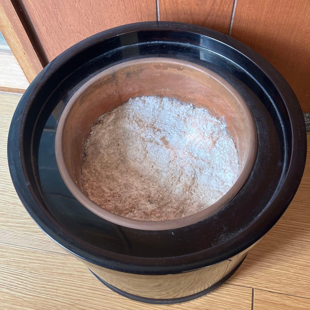 火鉢　桜皮　漆仕上げ