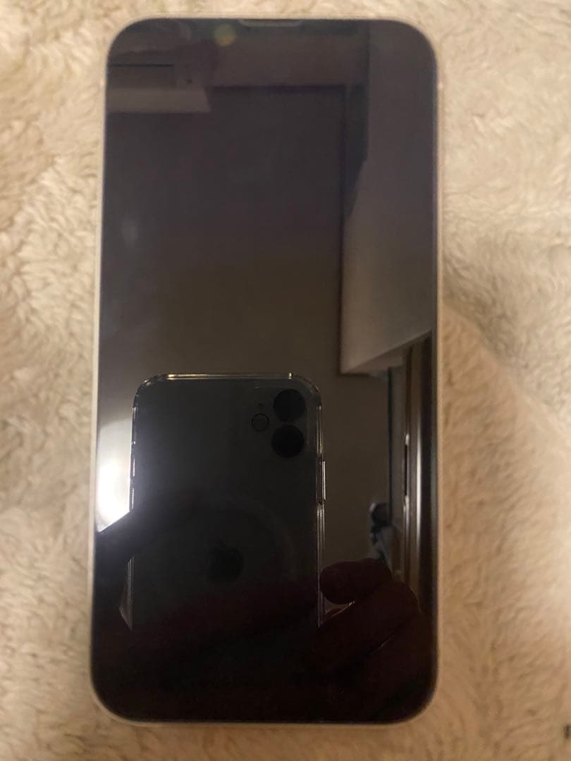 Apple iPhone 13 スターライト　128GB 本体のみ　SIMフリー