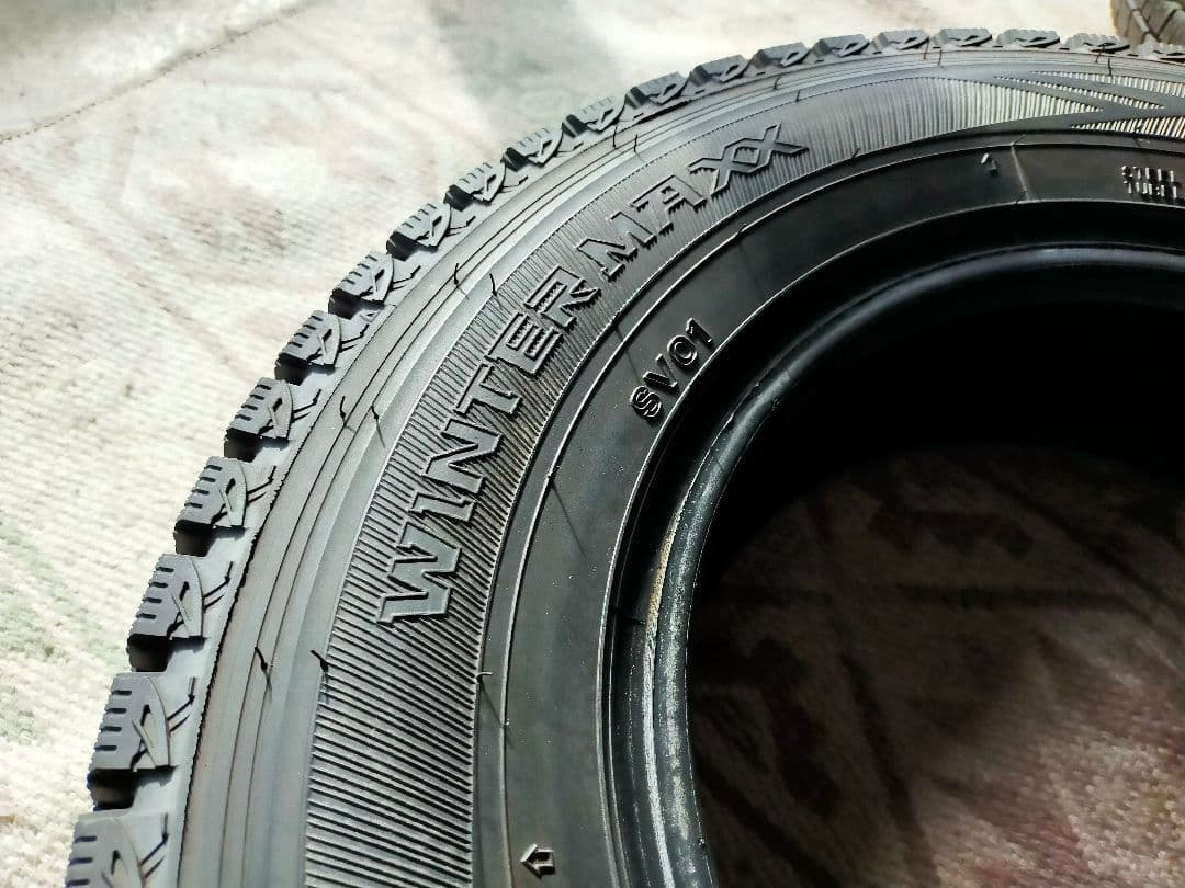 トラック用　スタッドレス　155R12　　8PR 2022年製　4本　山あり