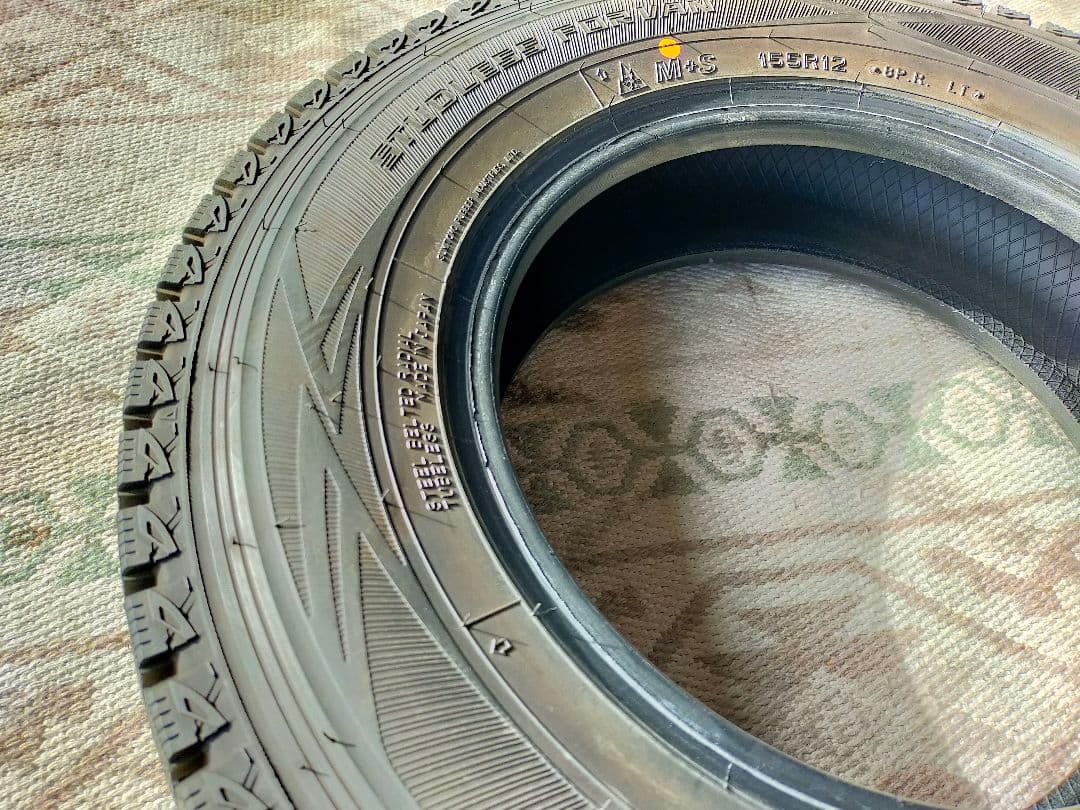 トラック用　スタッドレス　155R12　　8PR 2022年製　4本　山あり