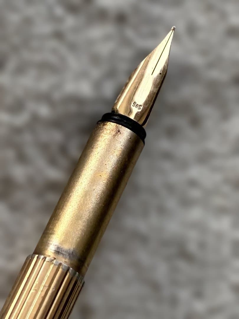 ◾️MONT BLANC モンブラン◾️ノブレス万年筆◾️ゴールド◾️化粧箱、冊子付◾️