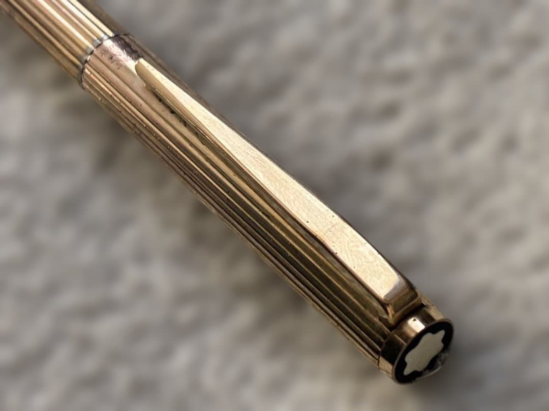 ◾️MONT BLANC モンブラン◾️ノブレス万年筆◾️ゴールド◾️化粧箱、冊子付◾️