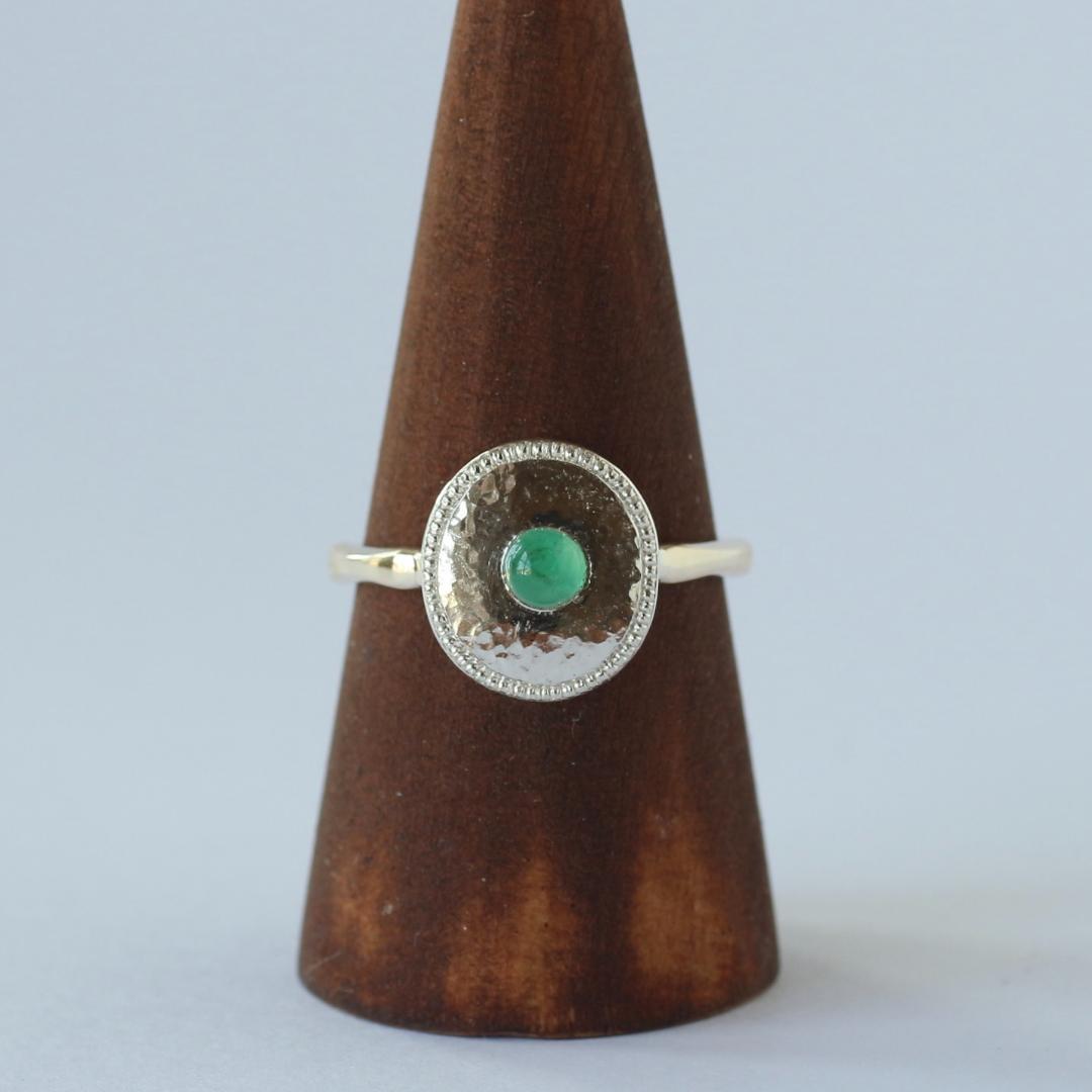 【訳あり品】　エメラルドのリング　Silver925／K10／11号