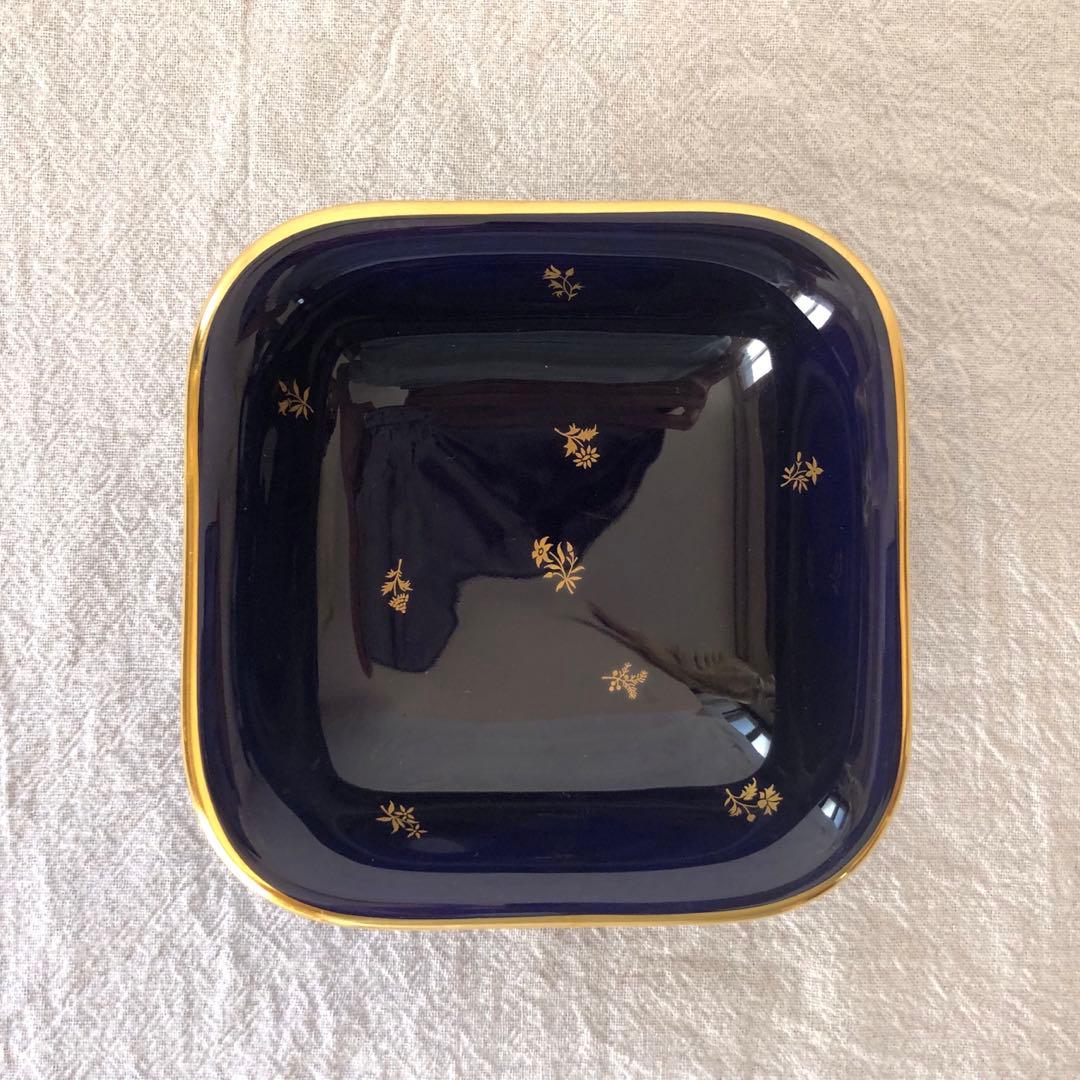 セーブル角形ディッシュ☆ファットブルー☆24K金彩小花紋様☆仏ヴィンテージ未使用