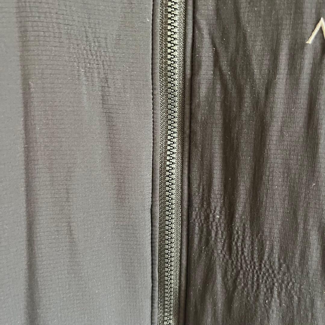 ARC'TERYX アークテリクス アトムlt フーディ ブラック 刺繍ロゴ S