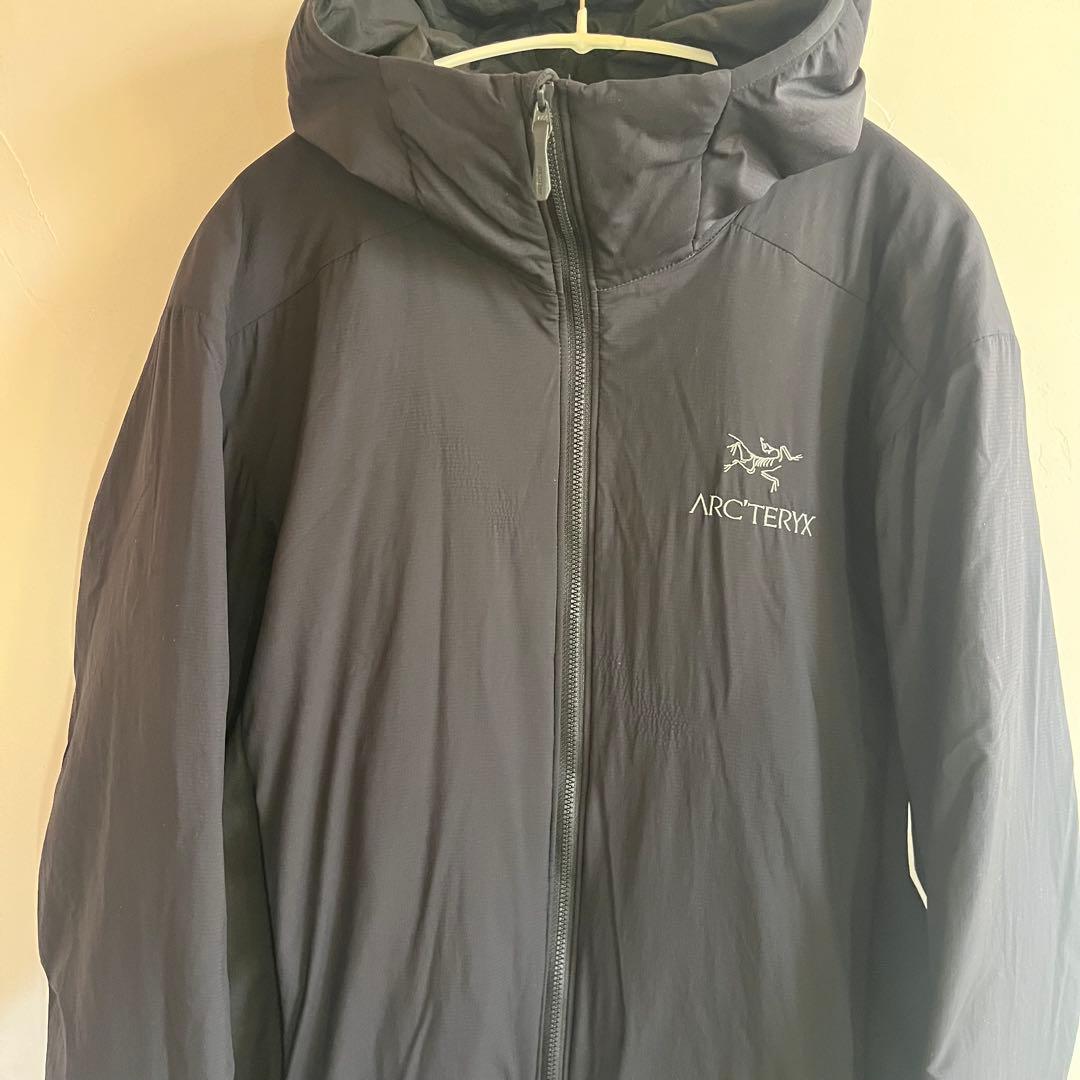 ARC'TERYX アークテリクス アトムlt フーディ ブラック 刺繍ロゴ S