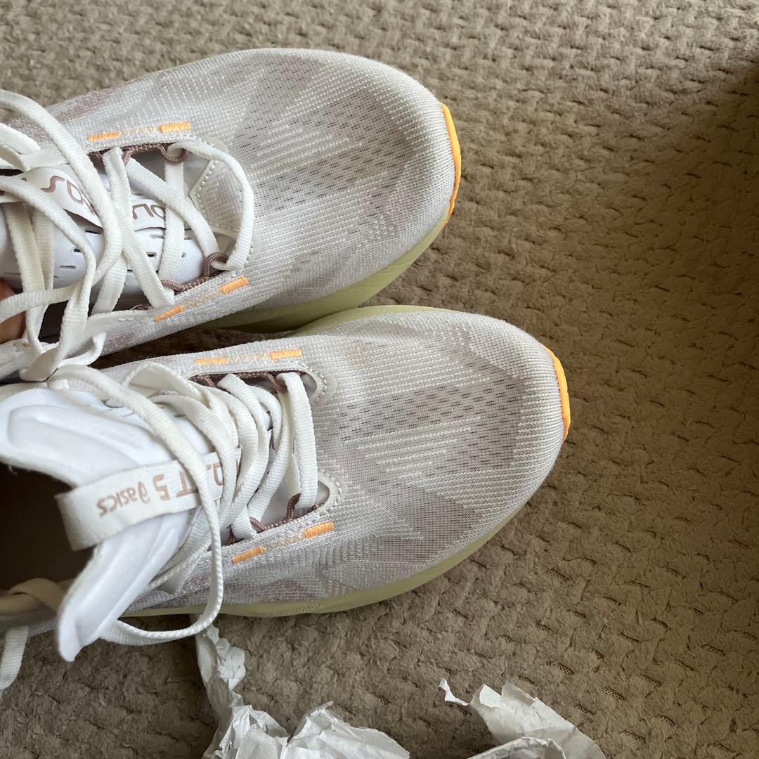 Asics novablast5 28cm アシックス　ノバブラスト5