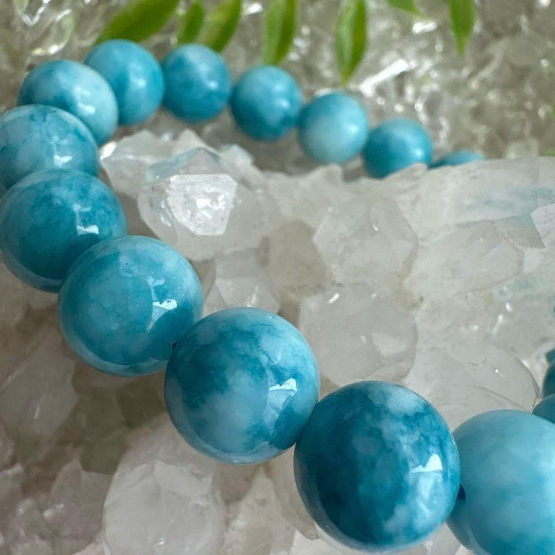 【ラリマー】優しく平和なエネルギー　 カリブ海の宝石　癒しの石　Larimar