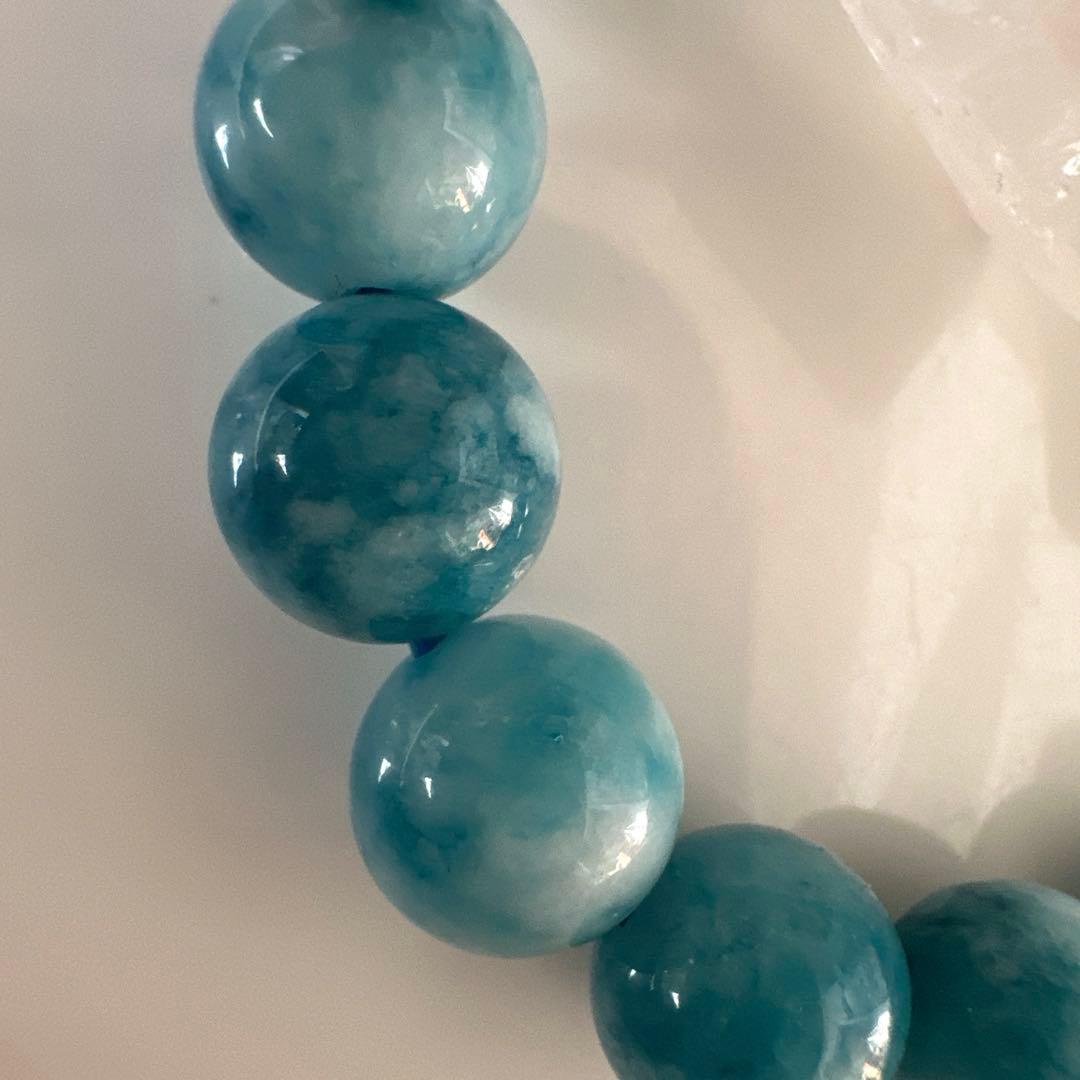 【ラリマー】優しく平和なエネルギー　 カリブ海の宝石　癒しの石　Larimar