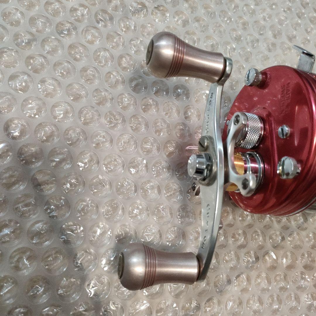 ABU アブガルシア アンバサダー 5000C #080002/25 レッド