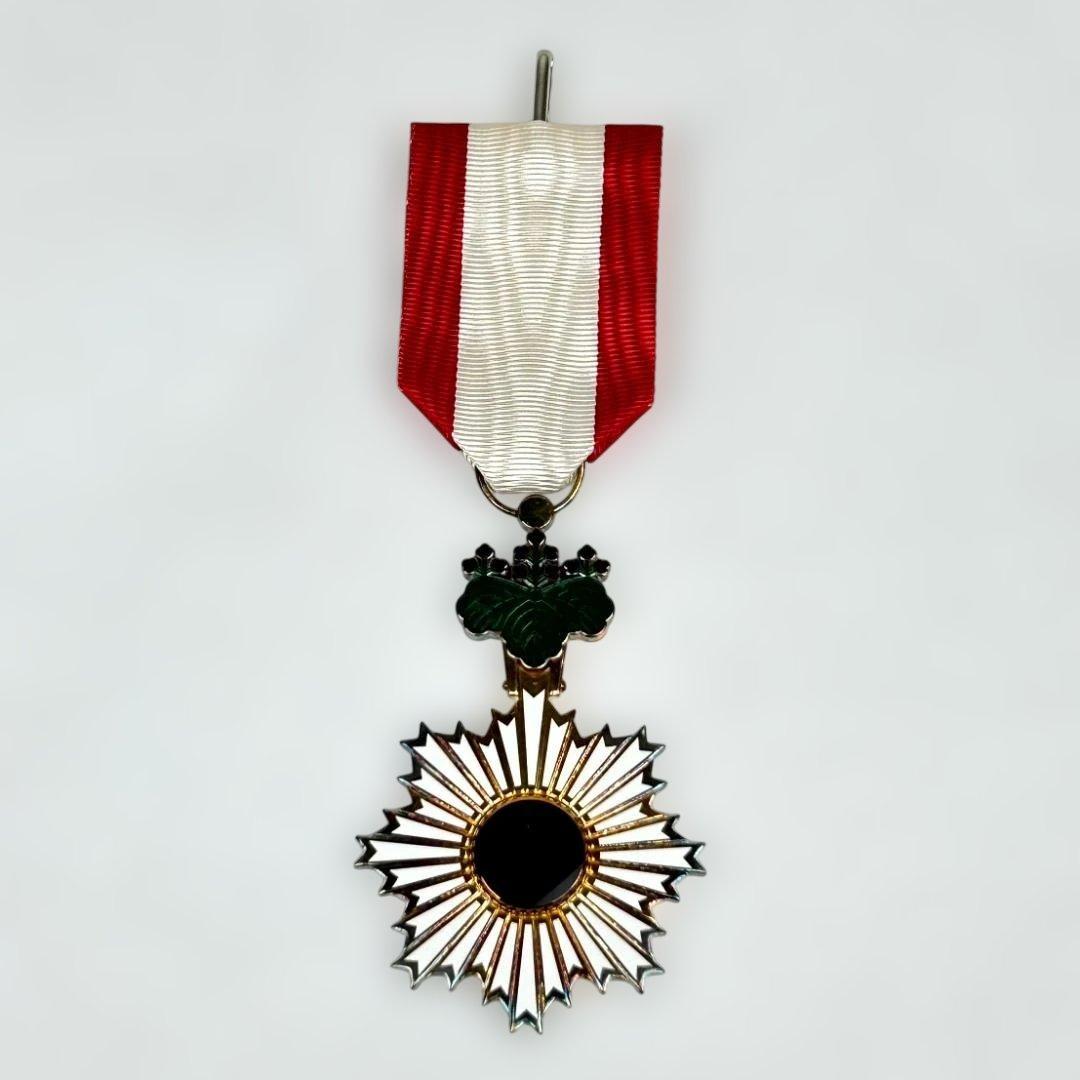 勲章 記章 徽章旭日双光章　箱有