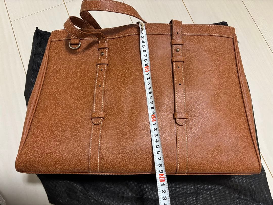 バレンシアガバッグ