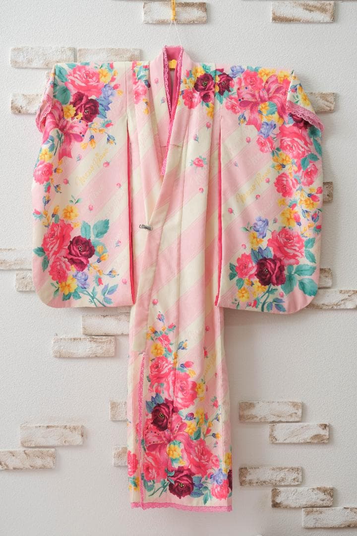 7歳女の子　メゾピアノ　 花柄着物