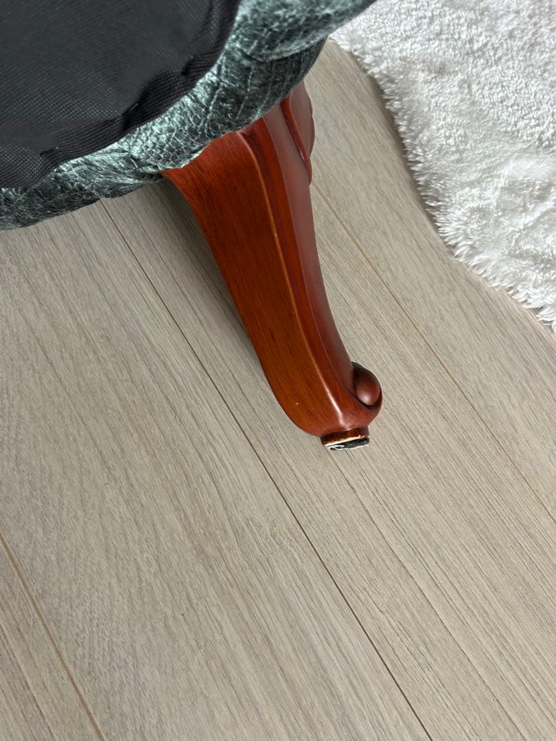 クロコダイルパターン ラウンドオットマン