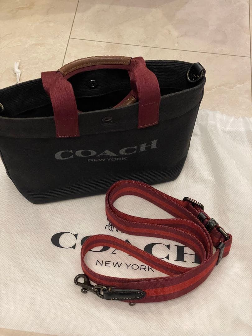 【値下げ中】COACH トートバッグ ブラック/バーガンディ