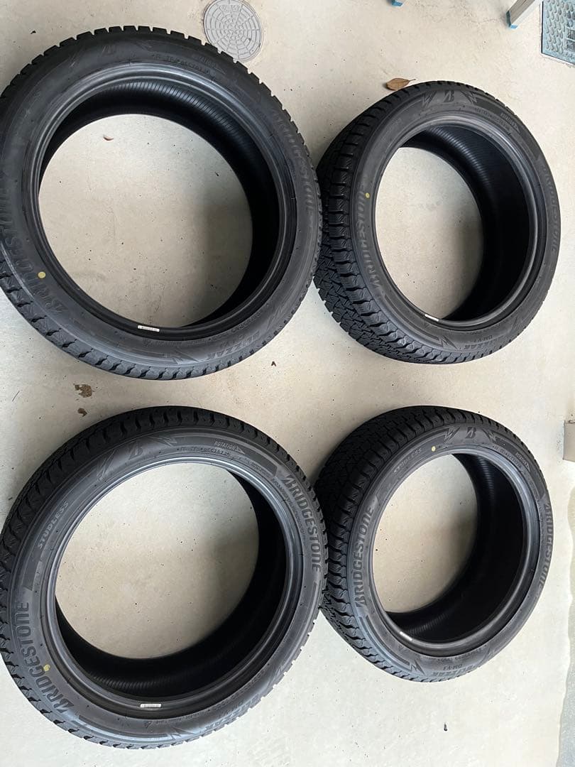 ブリヂストン BLIZZAK DM-V3 235/50R20 4本セット