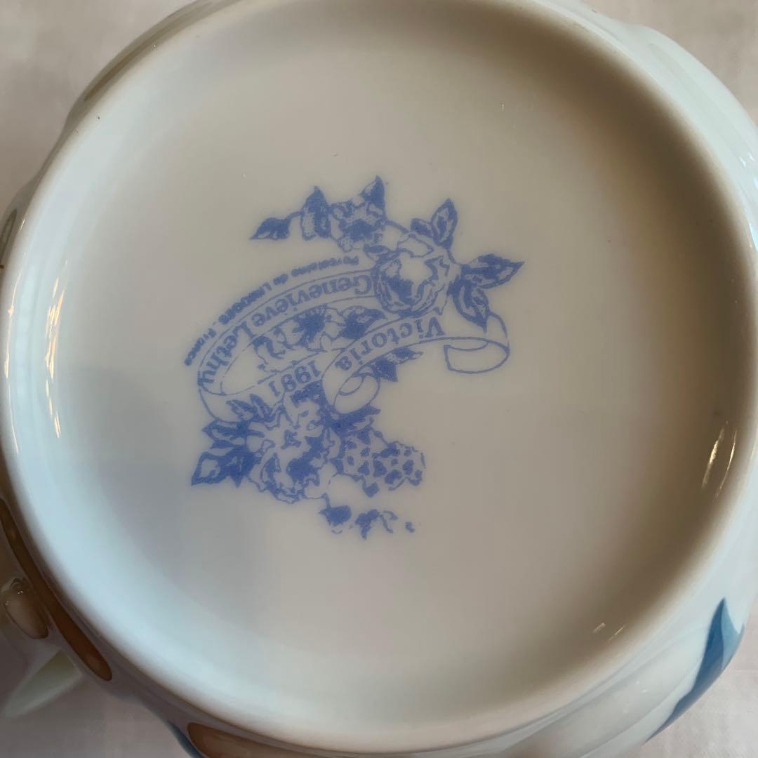 イル　ジュヌヴィエーブレチュ3点セット＋お皿6点