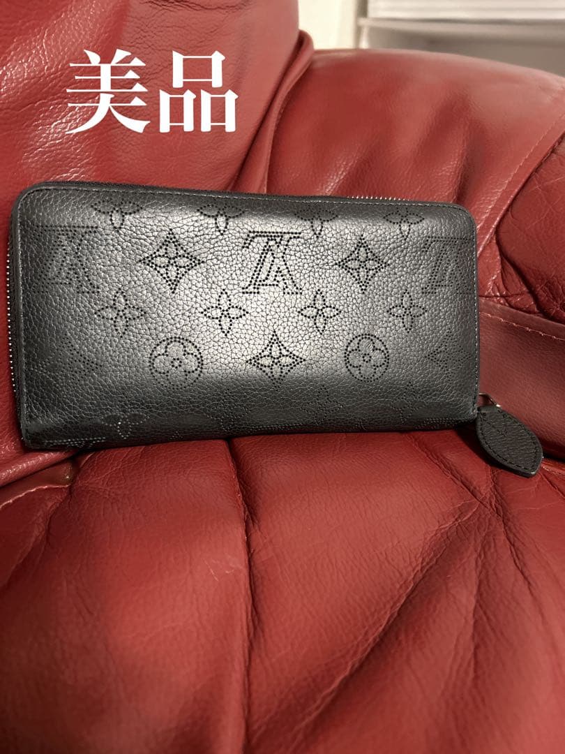 マグロ隊美品！ルイヴィトン マヒナ ジッピーウォレット