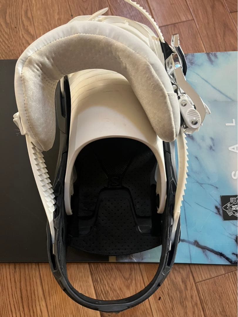 スノーボード Salomon SUPER 8 154