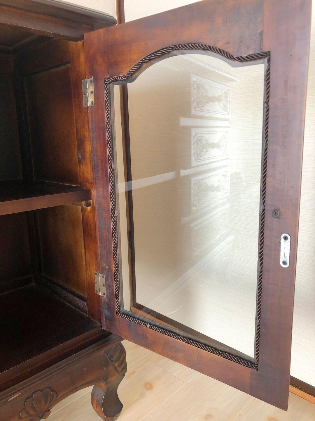 猫足アンティーク風　木製キャビネット