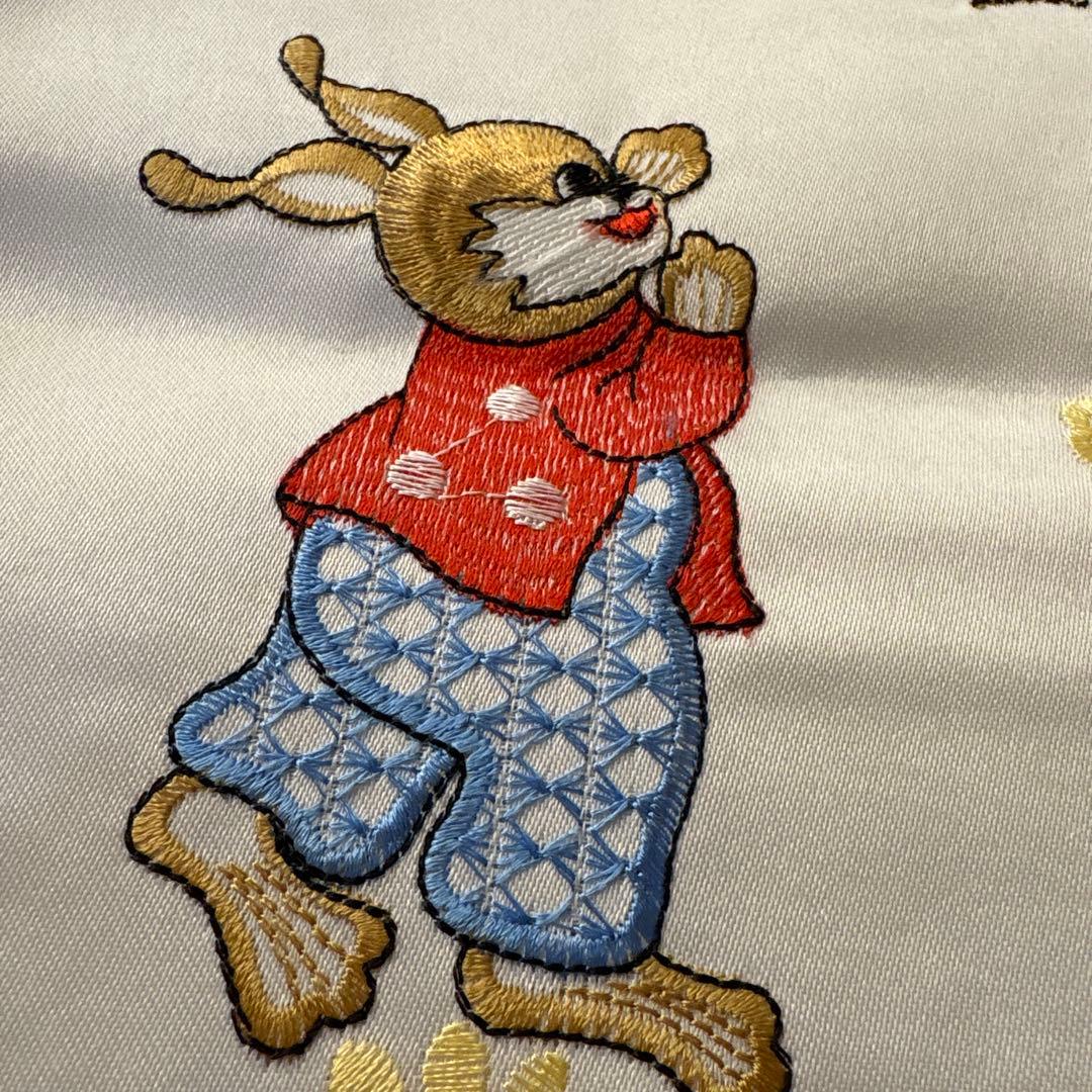 新品未使用品　フランス　テーブルクロス　うさぎ&ひよこ　Pâques イースター