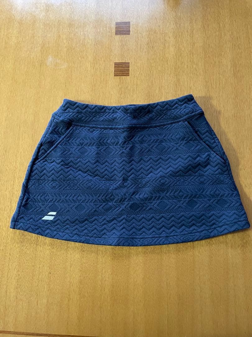 バボラ　パーカーとスコートのセット　L