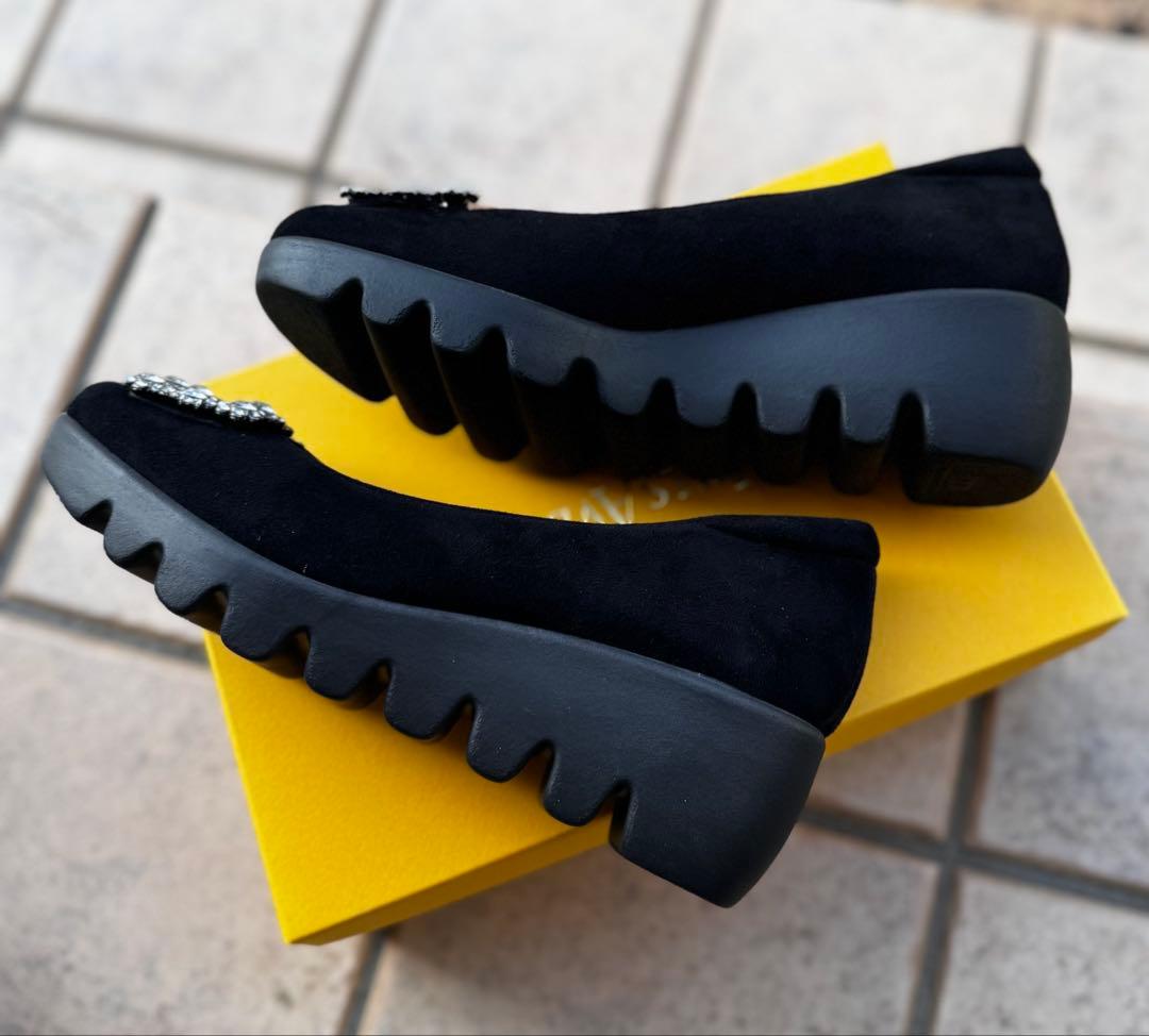 ヒルズアベニュー　24センチ　ビジュー付パンプス　新品未使用